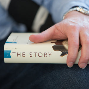 NIV, The Story, Hardcover, Comfort Print: The Bible as One Continuing Story of God and His People